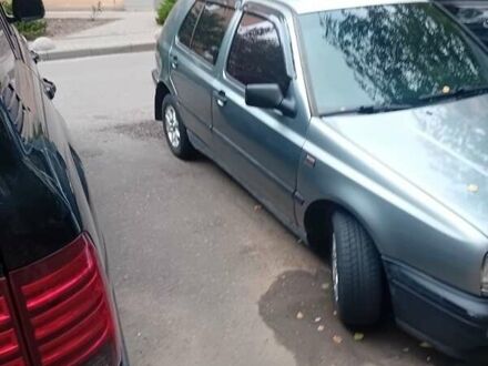 Сірий Фольксваген Гольф, об'ємом двигуна 1.6 л та пробігом 160 тис. км за 2500 $, фото 1 на Automoto.ua