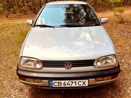 Серый Фольксваген Гольф, объемом двигателя 1.6 л и пробегом 84 тыс. км за 2400 $, фото 1 на Automoto.ua