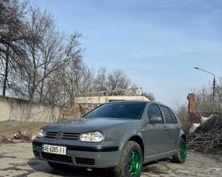 Серый Фольксваген Гольф, объемом двигателя 1.39 л и пробегом 300 тыс. км за 2500 $, фото 1 на Automoto.ua