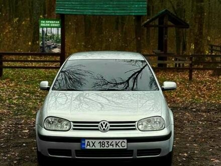 Сірий Фольксваген Гольф, об'ємом двигуна 1.39 л та пробігом 251 тис. км за 4500 $, фото 1 на Automoto.ua