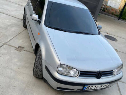 Фольксваген Гольф 1998 у Львові на Automoto.ua Сірий Фольксваген Гольф, об'ємом двигуна 1.6 л та пробігом 120 тис. км за 3500 $, фото 1 на Automoto.ua