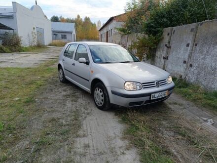 Сірий Фольксваген Гольф, об'ємом двигуна 1.4 л та пробігом 298 тис. км за 1350 $, фото 1 на Automoto.ua