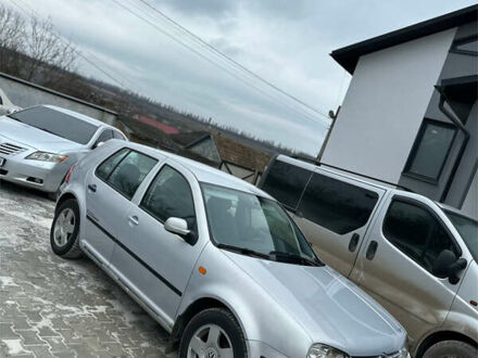 Серый Фольксваген Гольф, объемом двигателя 1.6 л и пробегом 300 тыс. км за 2999 $, фото 1 на Automoto.ua