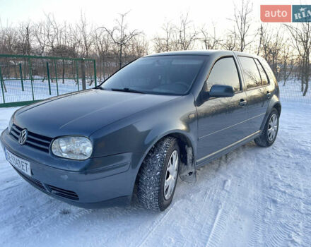 Серый Фольксваген Гольф, объемом двигателя 1.6 л и пробегом 330 тыс. км за 3300 $, фото 1 на Automoto.ua
