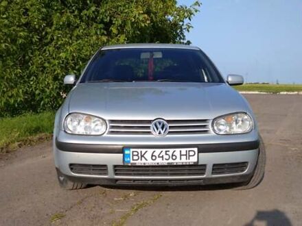 Серый Фольксваген Гольф, объемом двигателя 1.6 л и пробегом 260 тыс. км за 3700 $, фото 1 на Automoto.ua