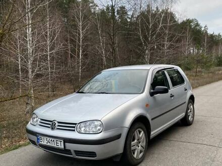 Серый Фольксваген Гольф, объемом двигателя 1.6 л и пробегом 156 тыс. км за 4500 $, фото 1 на Automoto.ua