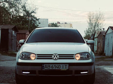 Серый Фольксваген Гольф, объемом двигателя 1.6 л и пробегом 346 тыс. км за 3999 $, фото 1 на Automoto.ua