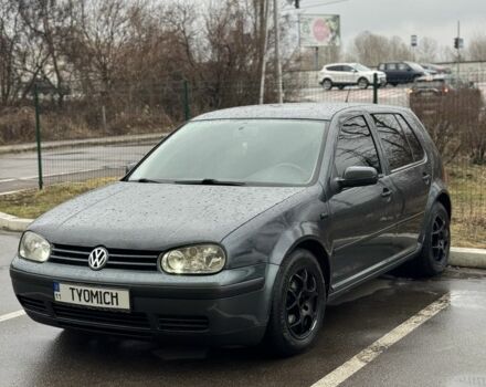 Серый Фольксваген Гольф, объемом двигателя 1.6 л и пробегом 342 тыс. км за 3950 $, фото 1 на Automoto.ua
