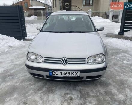 Серый Фольксваген Гольф, объемом двигателя 1.6 л и пробегом 263 тыс. км за 3999 $, фото 1 на Automoto.ua