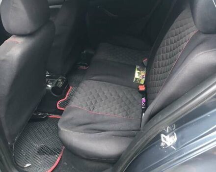 Серый Фольксваген Гольф, объемом двигателя 1.39 л и пробегом 300 тыс. км за 3700 $, фото 1 на Automoto.ua