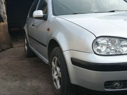 Серый Фольксваген Гольф, объемом двигателя 1.6 л и пробегом 300 тыс. км за 3100 $, фото 1 на Automoto.ua