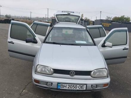 Фольксваген Гольф 1999 в Одессе на Automoto.ua Серый Фольксваген Гольф, объемом двигателя 1.9 л и пробегом 211 тыс. км за 2500 $, фото 1 на Automoto.ua