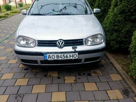 Фольксваген Гольф 1999 у Береговом на Automoto.ua Сірий Фольксваген Гольф, об'ємом двигуна 1.8 л та пробігом 330 тис. км за 2700 $, фото 1 на Automoto.ua