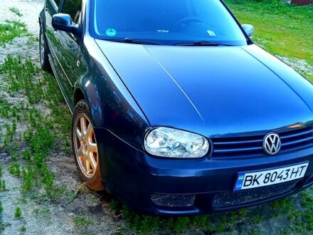 Фольксваген Гольф 2000 в Заречном на Automoto.ua Серый Фольксваген Гольф, объемом двигателя 2 л и пробегом 205 тыс. км за 4200 $, фото 1 на Automoto.ua