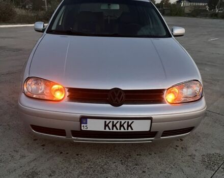 Серый Фольксваген Гольф, объемом двигателя 1.6 л и пробегом 290 тыс. км за 3500 $, фото 1 на Automoto.ua