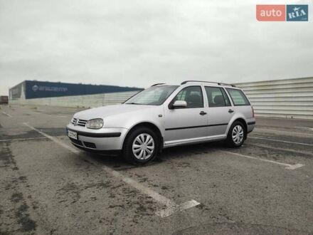 Серый Фольксваген Гольф, объемом двигателя 1.39 л и пробегом 308 тыс. км за 3200 $, фото 1 на Automoto.ua