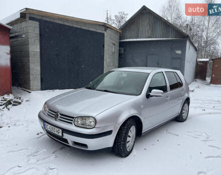 Серый Фольксваген Гольф, объемом двигателя 1.39 л и пробегом 245 тыс. км за 2750 $, фото 1 на Automoto.ua