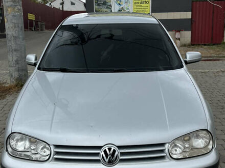 Серый Фольксваген Гольф, объемом двигателя 1.39 л и пробегом 210 тыс. км за 3900 $, фото 1 на Automoto.ua