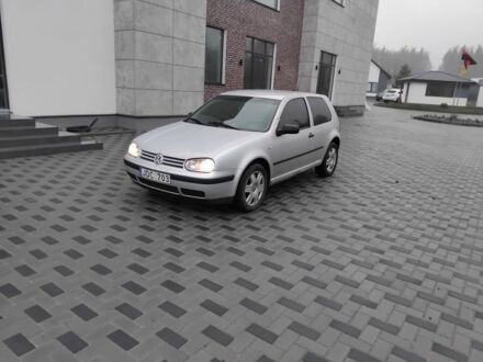 Серый Фольксваген Гольф, объемом двигателя 1.9 л и пробегом 320 тыс. км за 1750 $, фото 1 на Automoto.ua