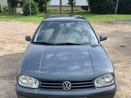 Фольксваген Гольф 2000 в Новояворовск на Automoto.ua Серый Фольксваген Гольф, объемом двигателя 1.6 л и пробегом 272 тыс. км за 3000 $, фото 1 на Automoto.ua