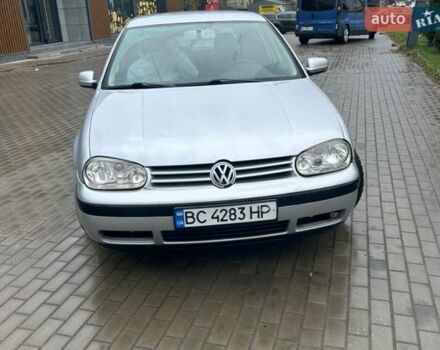 Серый Фольксваген Гольф, объемом двигателя 1.39 л и пробегом 300 тыс. км за 2750 $, фото 1 на Automoto.ua