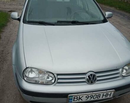 Серый Фольксваген Гольф, объемом двигателя 1.6 л и пробегом 250 тыс. км за 2700 $, фото 1 на Automoto.ua