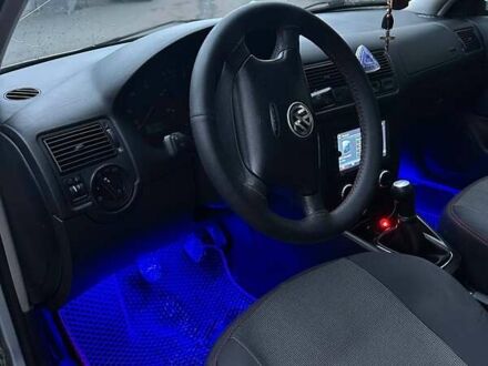 Серый Фольксваген Гольф, объемом двигателя 1.9 л и пробегом 414 тыс. км за 4200 $, фото 1 на Automoto.ua