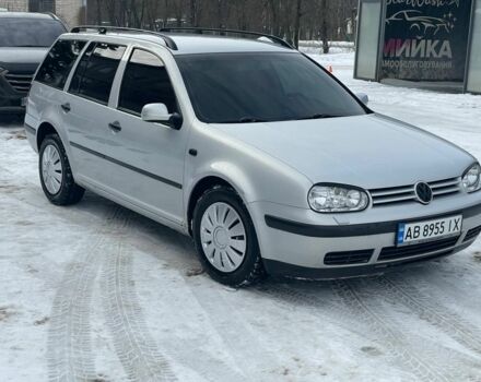 Серый Фольксваген Гольф, объемом двигателя 1.6 л и пробегом 275 тыс. км за 3500 $, фото 1 на Automoto.ua