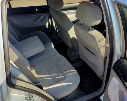 Серый Фольксваген Гольф, объемом двигателя 1.6 л и пробегом 320 тыс. км за 4450 $, фото 1 на Automoto.ua