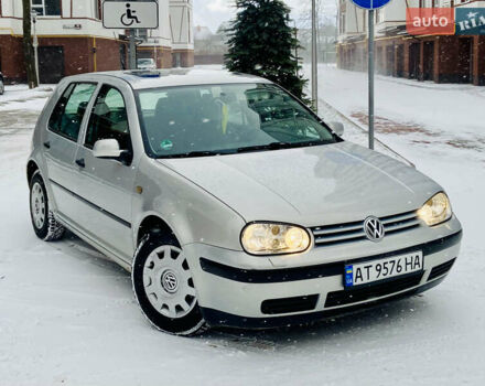 Серый Фольксваген Гольф, объемом двигателя 1.39 л и пробегом 211 тыс. км за 2750 $, фото 1 на Automoto.ua