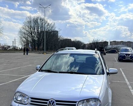 Серый Фольксваген Гольф, объемом двигателя 1.6 л и пробегом 288 тыс. км за 4500 $, фото 1 на Automoto.ua