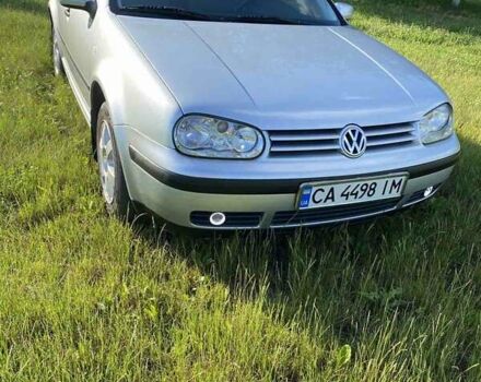 Серый Фольксваген Гольф, объемом двигателя 1.6 л и пробегом 300 тыс. км за 4250 $, фото 1 на Automoto.ua