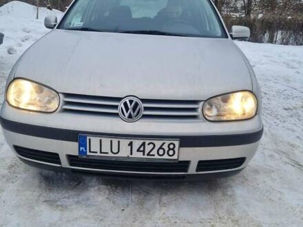 Серый Фольксваген Гольф, объемом двигателя 1.9 л и пробегом 250 тыс. км за 2000 $, фото 1 на Automoto.ua