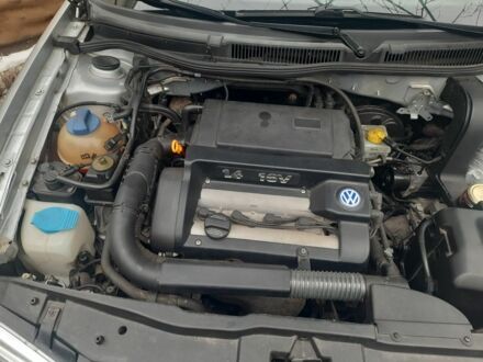 Сірий Фольксваген Гольф, об'ємом двигуна 1.4 л та пробігом 200 тис. км за 4500 $, фото 1 на Automoto.ua