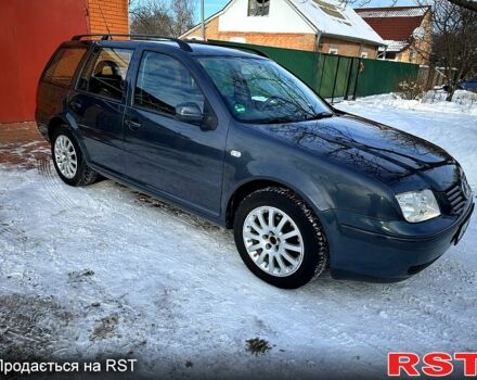 Серый Фольксваген Гольф, объемом двигателя 1.6 л и пробегом 250 тыс. км за 4650 $, фото 1 на Automoto.ua