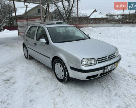 Серый Фольксваген Гольф, объемом двигателя 1.4 л и пробегом 237 тыс. км за 3850 $, фото 1 на Automoto.ua