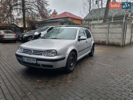 Сірий Фольксваген Гольф, об'ємом двигуна 1.39 л та пробігом 217 тис. км за 3900 $, фото 1 на Automoto.ua