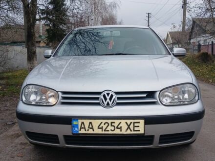 Сірий Фольксваген Гольф, об'ємом двигуна 1.4 л та пробігом 389 тис. км за 3300 $, фото 1 на Automoto.ua