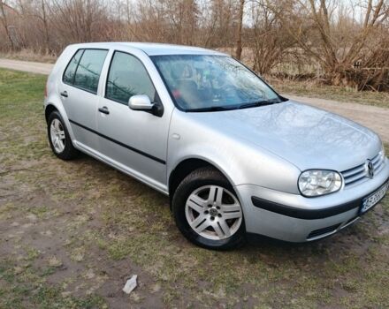 Серый Фольксваген Гольф, объемом двигателя 1.6 л и пробегом 228 тыс. км за 4200 $, фото 1 на Automoto.ua