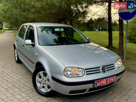 Сірий Фольксваген Гольф, об'ємом двигуна 1.6 л та пробігом 200 тис. км за 4399 $, фото 1 на Automoto.ua