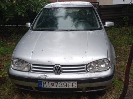 Серый Фольксваген Гольф, объемом двигателя 1 л и пробегом 300 тыс. км за 1006 $, фото 1 на Automoto.ua