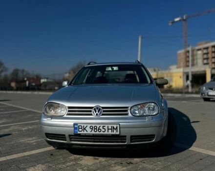 Серый Фольксваген Гольф, объемом двигателя 1.6 л и пробегом 230 тыс. км за 3850 $, фото 1 на Automoto.ua