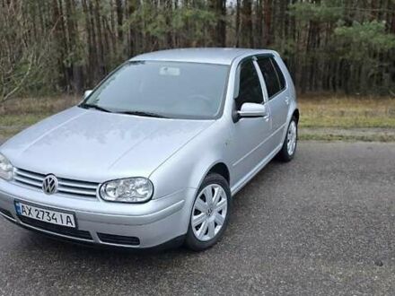 Серый Фольксваген Гольф, объемом двигателя 1.6 л и пробегом 278 тыс. км за 4200 $, фото 1 на Automoto.ua