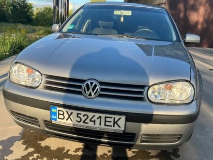 Фольксваген Гольф 2002 у Славуте на Automoto.ua Сірий Фольксваген Гольф, об'ємом двигуна 1 л та пробігом 260 тис. км за 4500 $, фото 1 на Automoto.ua