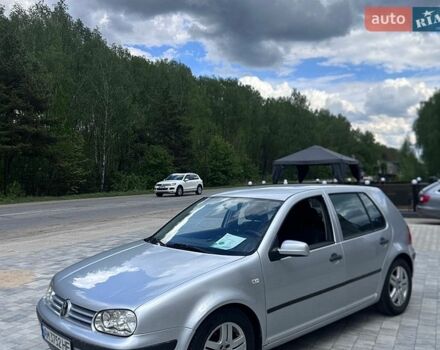 Серый Фольксваген Гольф, объемом двигателя 1.6 л и пробегом 245 тыс. км за 4200 $, фото 1 на Automoto.ua