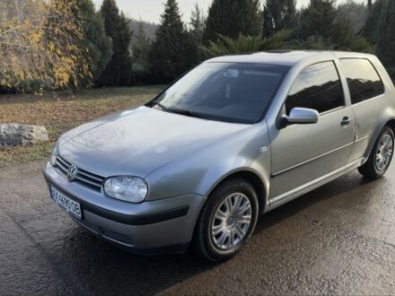 Серый Фольксваген Гольф, объемом двигателя 1.6 л и пробегом 220 тыс. км за 2190 $, фото 1 на Automoto.ua