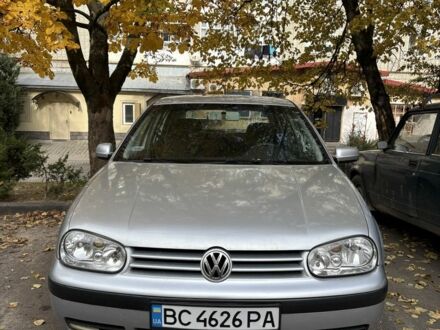 Фольксваген Гольф 2002 в Новояворовск на Automoto.ua Серый Фольксваген Гольф, объемом двигателя 1.6 л и пробегом 112 тыс. км за 3500 $, фото 1 на Automoto.ua