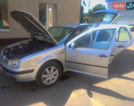 Серый Фольксваген Гольф, объемом двигателя 1.6 л и пробегом 235 тыс. км за 4555 $, фото 1 на Automoto.ua