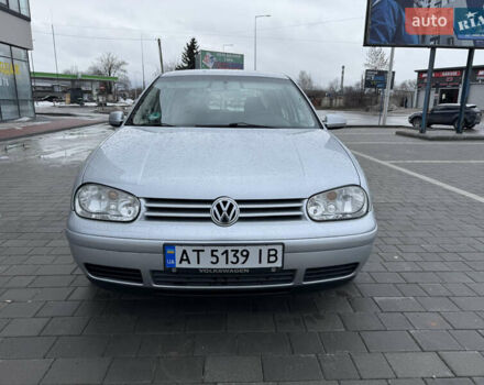 Серый Фольксваген Гольф, объемом двигателя 1.39 л и пробегом 229 тыс. км за 3999 $, фото 1 на Automoto.ua