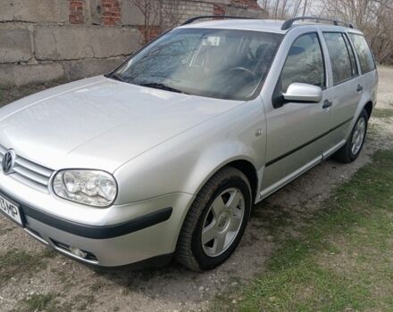 Серый Фольксваген Гольф, объемом двигателя 1.6 л и пробегом 250 тыс. км за 3700 $, фото 1 на Automoto.ua